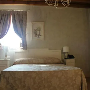 Relais Mondotella Landhaus