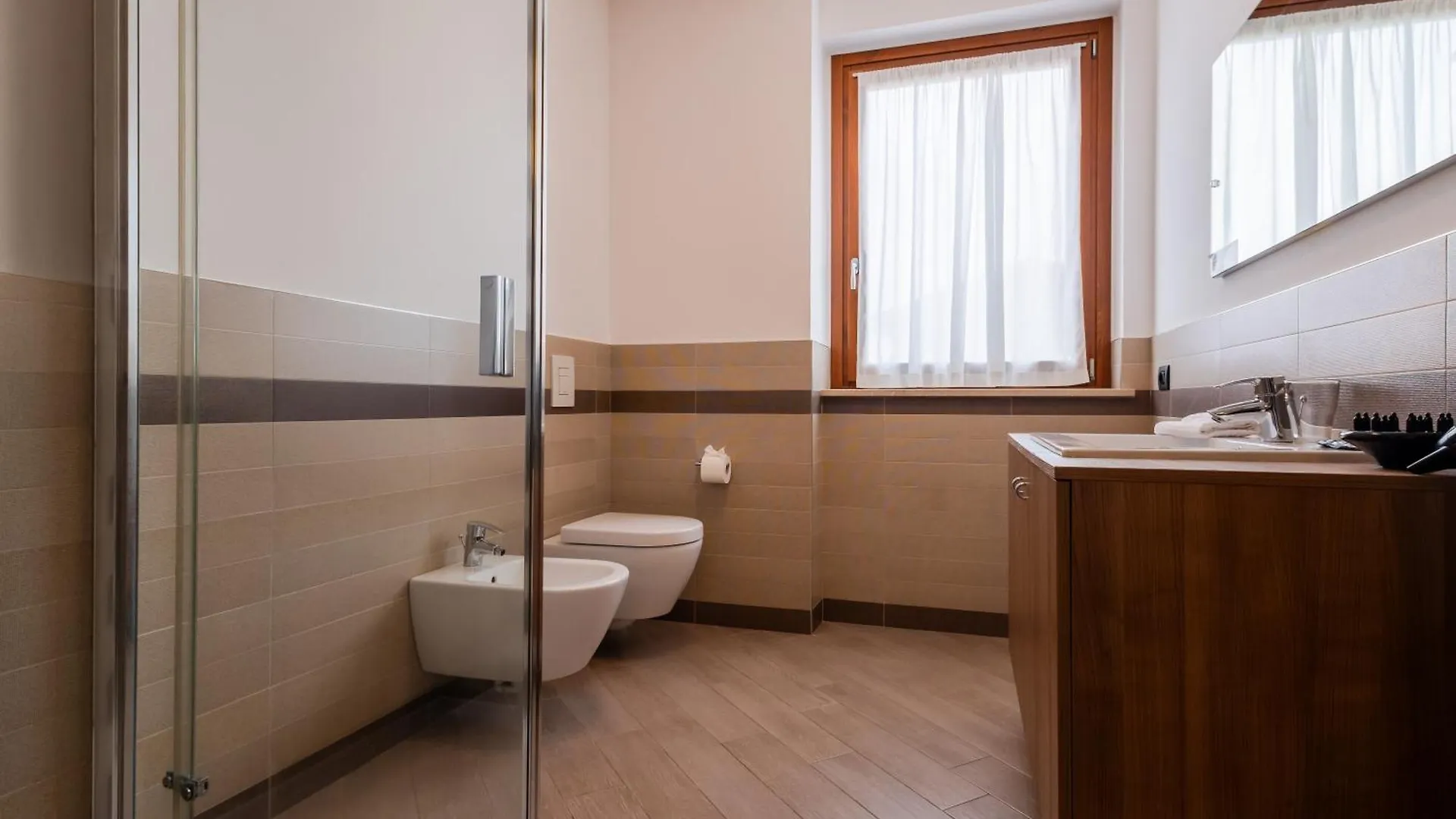 Cascina Borghetta Villa Sirmione 0*,